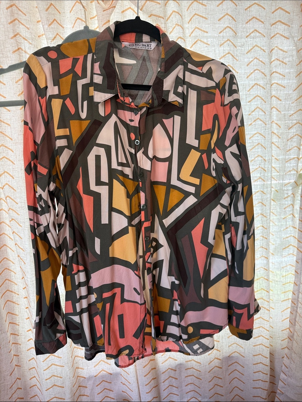 Big Dart Geometric Button-Down Shirt in Coral, Mustard & Pink